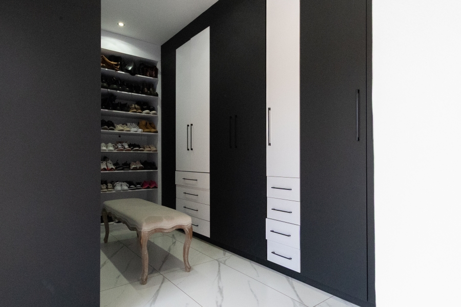 5 Bedroom Property for Sale in Cashan North West